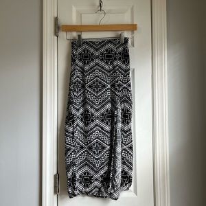 Express Geometric Print High Waisted Midi Skirt